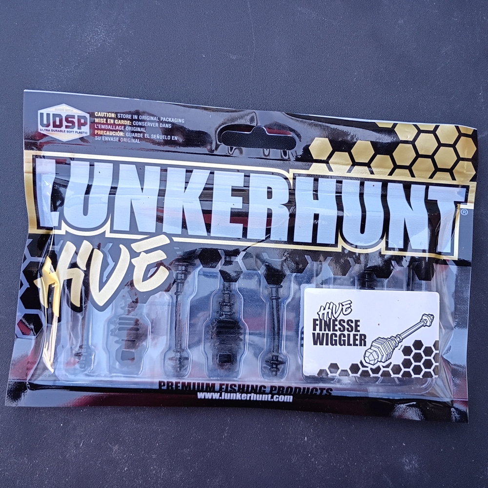 HIVE Finesse Wiggler Fishing Lure - Black and Gold